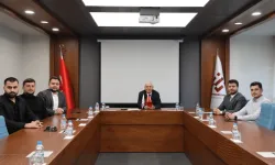 Genç ASKON Eskişehir, Rektör Prof. Dr. Özcan'ı ziyaret etti.