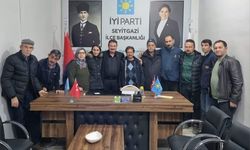 İYİ Parti Seyitgazi ilçe Yönetim kurulu istifa etti.