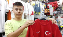 Futbol severlerin Türkiye milli formasına talepleri yoğunlaştı