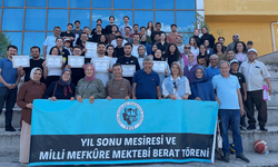 Türk Ocağı Millî Mefkûre Mektebinde mezuniyet berat töreni