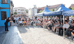 Eskişehir'de pandomim gösterisi büyük ilgi gördü