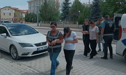 Eskişehir'den Afyonkarahisar'a giden hamile hırsızlara suçüstü!