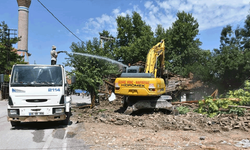 İnönü'de metruk evlerin yıkımı başladı