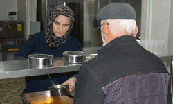 Eskişehir'de vatandaşlar ücretsiz yemek hizmetinden memnun