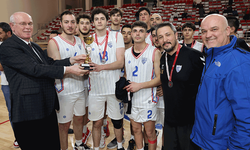 Başkan Kurt’a Basketbol Ligi şampiyonluk maçında büyük ilgi