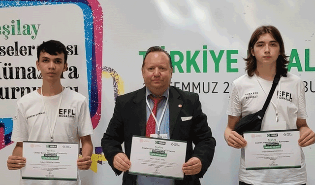 Eskişehir Fatih Fen Lisesi'nden münazara başarısı