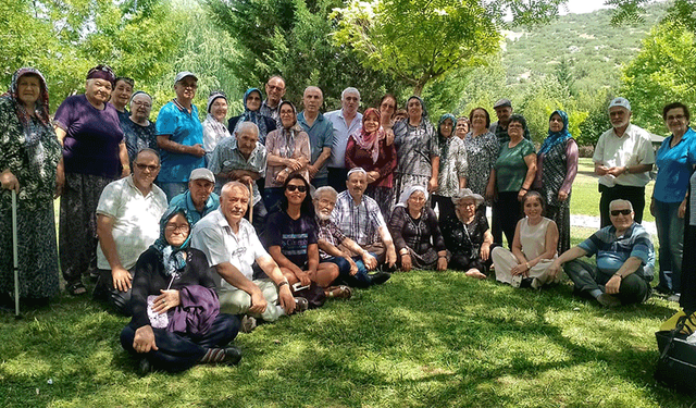 Eskişehir'de Koca Çınarların piknik keyfi