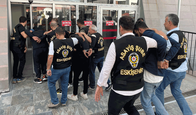 Eskişehir’de polise mukavemet gösteren kişiler serbest bırakıldı