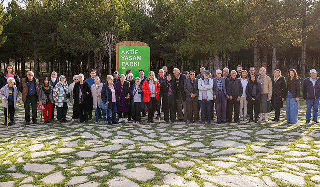 Eskişehir'de deneyimli vatandaşlar keyifli bir gün geçirdi