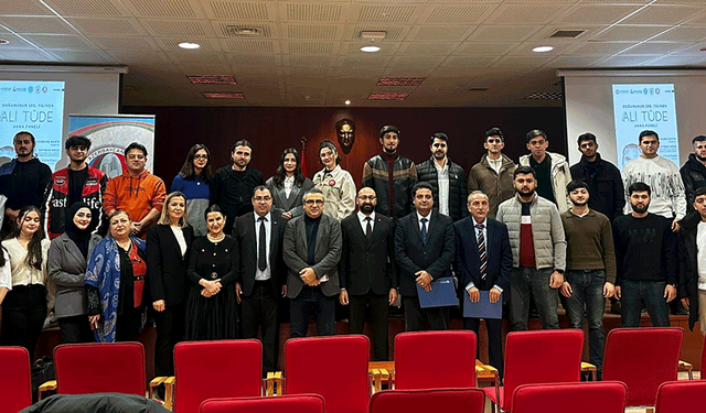 Eskişehir’de Azerbaycanlılar tarafından hazırlanan panel ilgi gördü