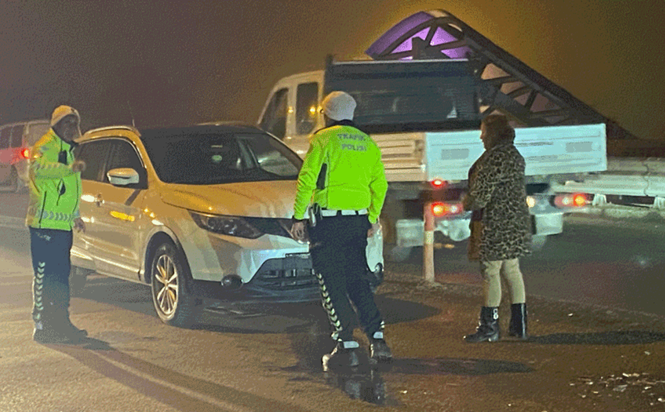 Eskişehir'de köprüde zincirleme kaza: Trafik kilitlendi!